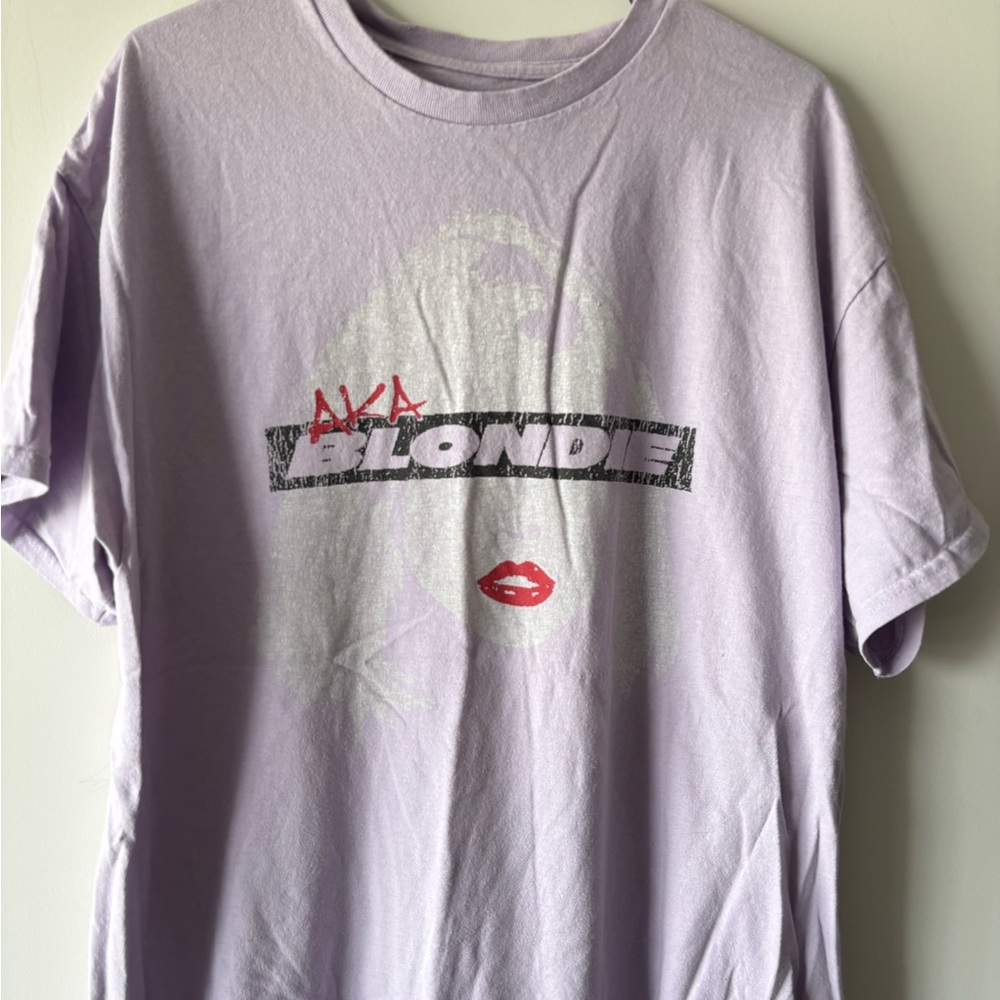 Vibrant Purple and Red Short Sleeve Tees